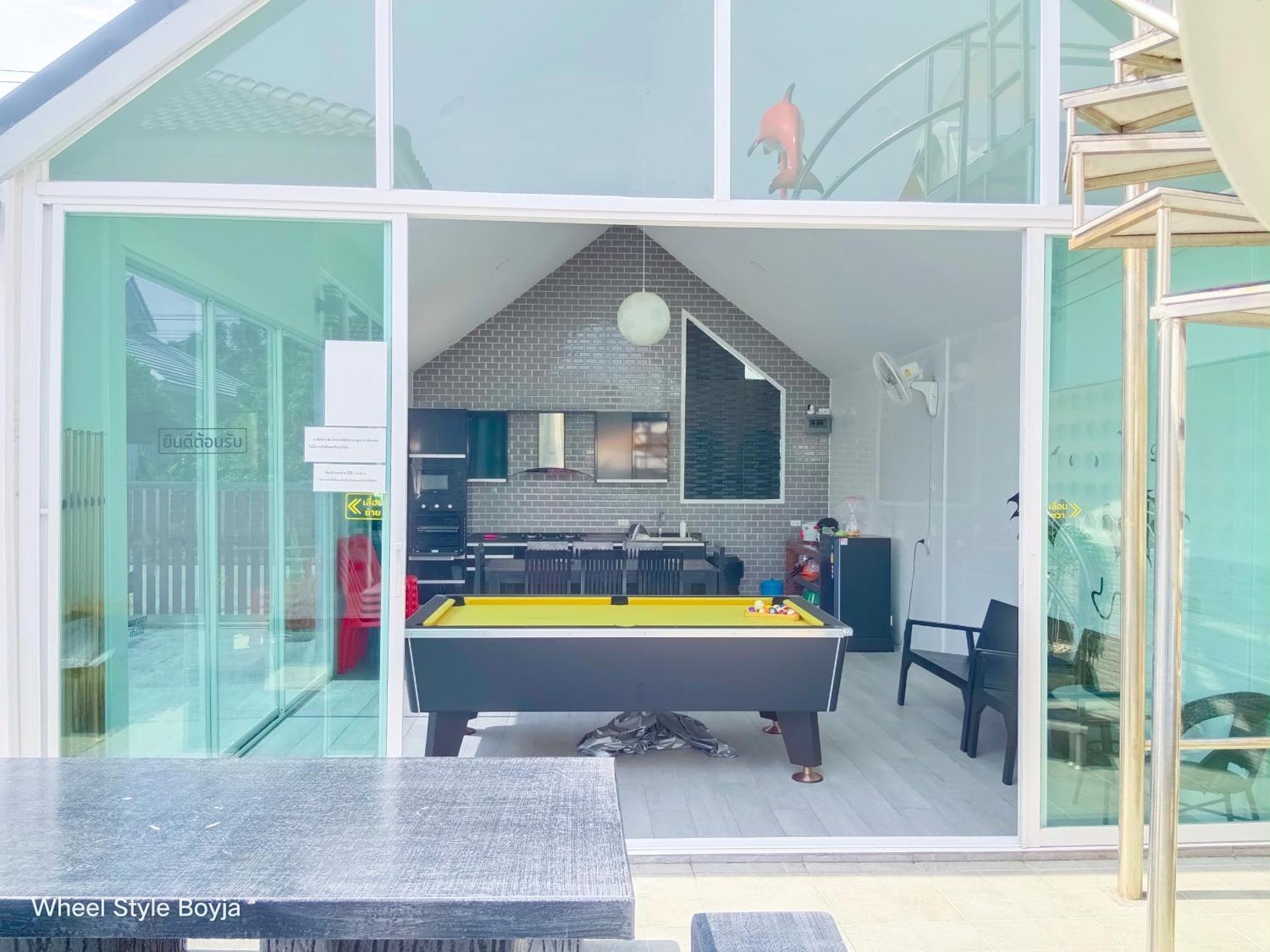Here Poolvilla *