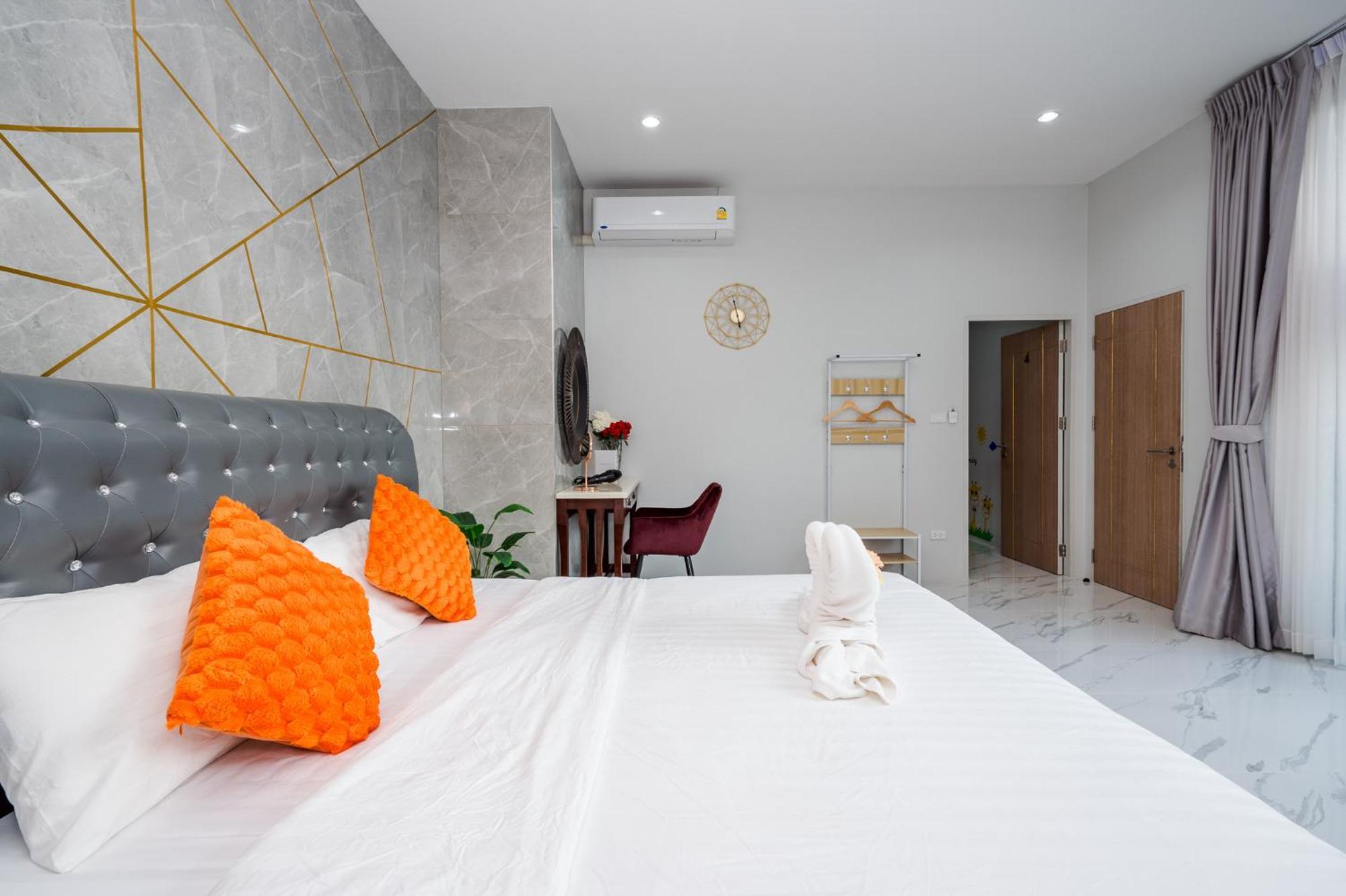 Here Poolvilla * Hua Hin