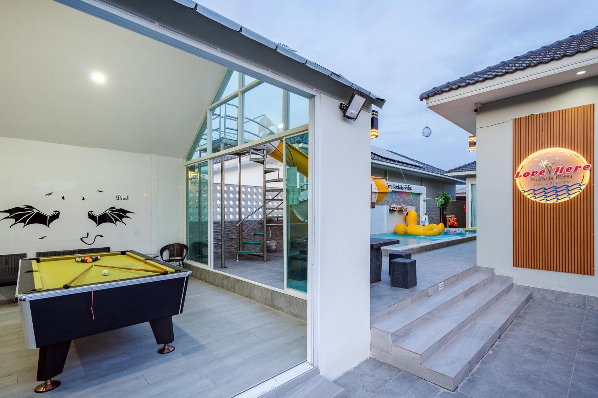 Here Poolvilla Pousada *