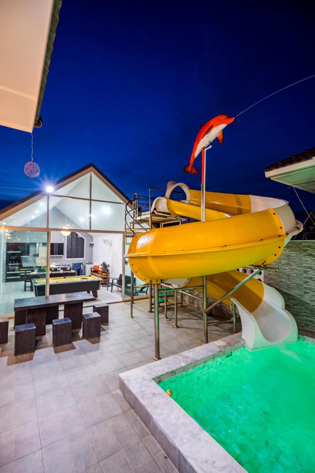Here Poolvilla Pousada